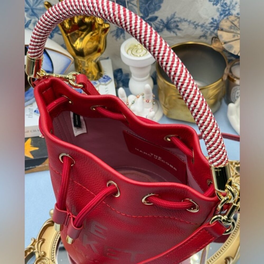 🆕 MARC JACOBS 🧿 NWT The Leather Bucket Bag, Red Leather - Picture 10 of 16